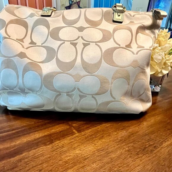 COACH Poppy Daisy Signature Applique Glam Tote Bag F20794 - Picture 4 of 11